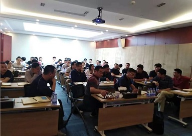 夯實(shí)基礎(chǔ)，提升素質(zhì)，房管中心開(kāi)展拆遷知識(shí)培訓(xùn)