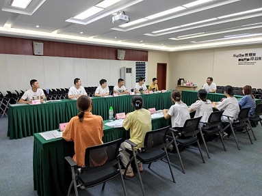 集團(tuán)人力資源部、零管中心聯(lián)合舉辦新員工入職培訓(xùn)