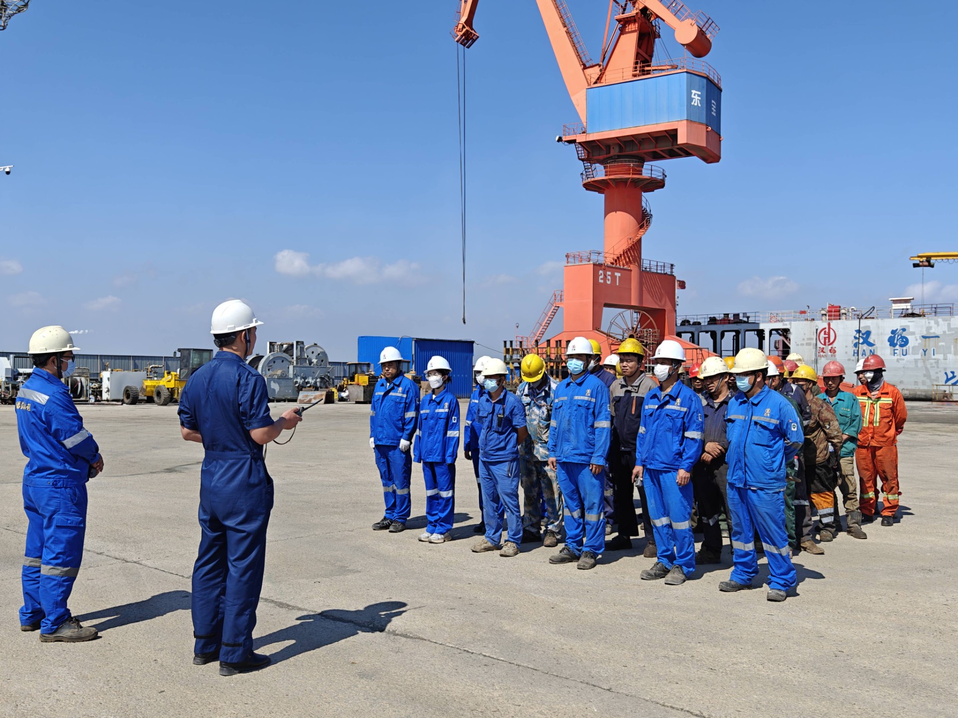 筑綠色防線  樹環(huán)保意識